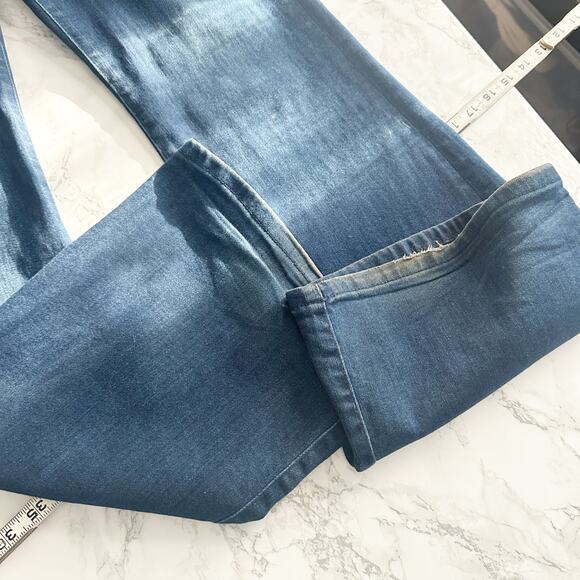 Pilcro the Icon Flare Jean Patch Pockets Women’s Size 32‎ mid-dark wash - Picture 13 of 16